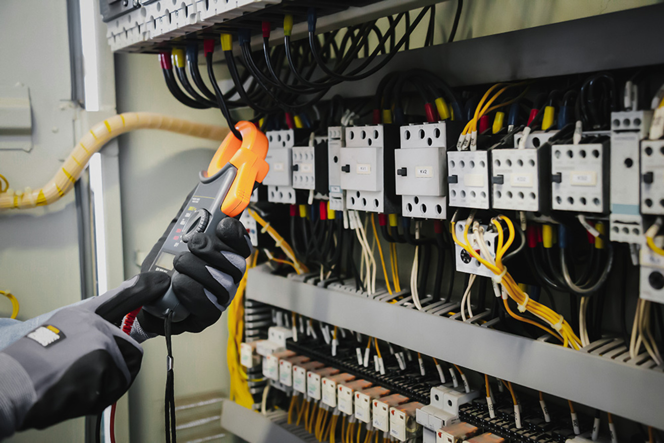 DGUV Vorschrift 3-Check bei Janzen Elektrotechnik in Riedstadt