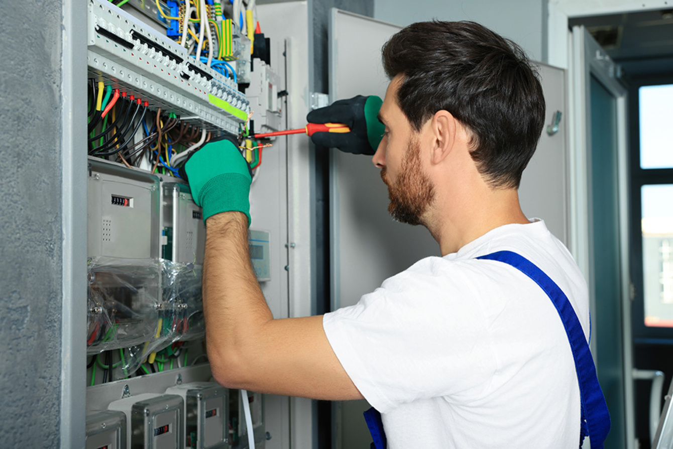 Nieder­spannungs­anlagen bei Janzen Elektrotechnik in Riedstadt